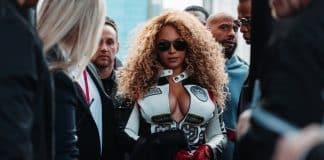 Η «εκρηκτική» εμφάνιση-έκπληξη της Beyoncé στο Grand Prix της Formula 1 στο Λας Βέγκας Αρχική