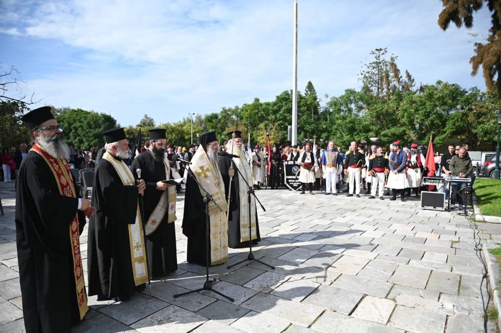 Δείτε φωτό: Απελευθέρωση της πόλης των Πατρών από τους Οθωμανούς το 1828 και τη δημιουργία της νέας πόλης