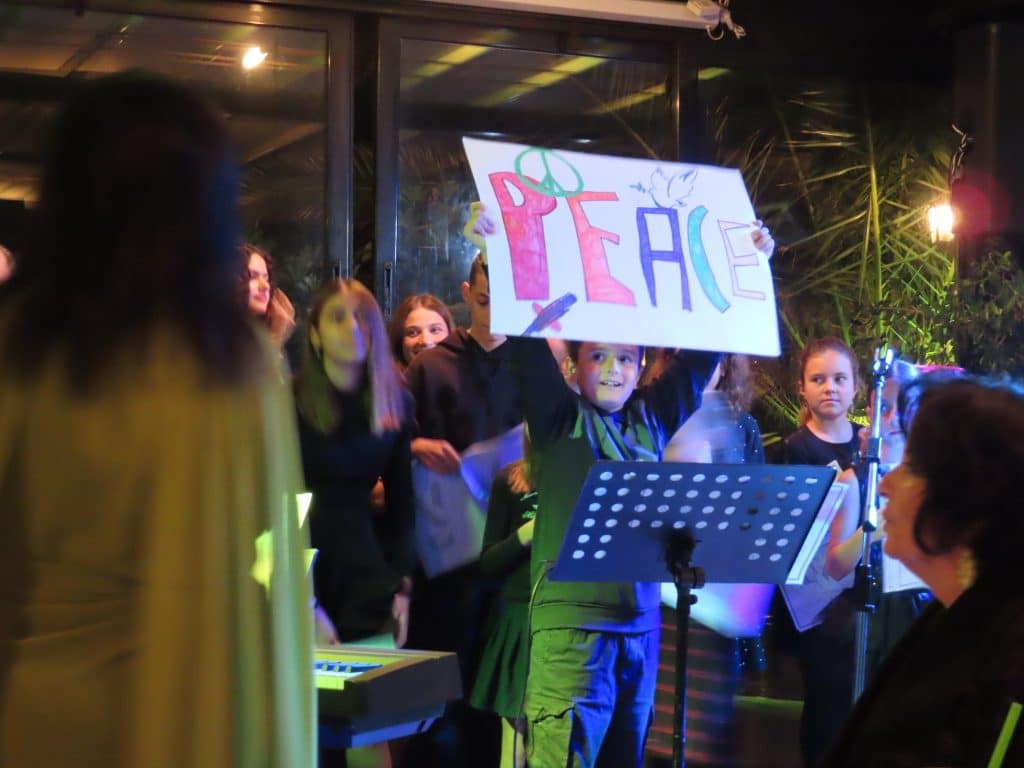 Πάτρα: Συναυλία με παιδιά που τραγουδούν για έναν κόσμο ειρηνικό - φωτό