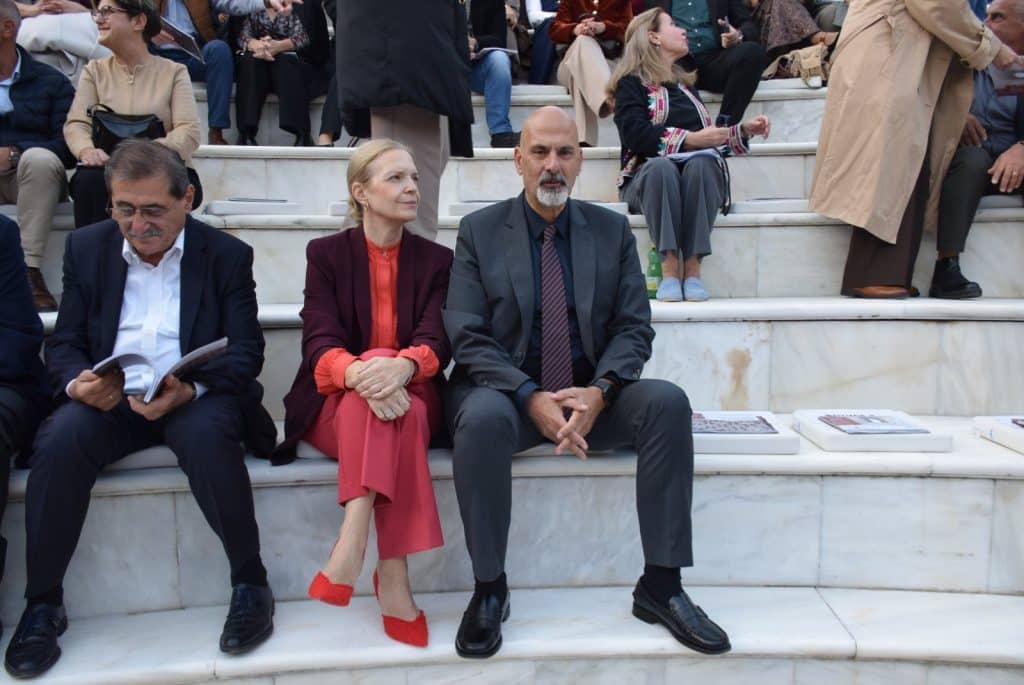 Δείτε φωτό: Εγκαινιάστηκε από τη Λίνα Μενδώνη το ανακαινισμένο Ρωμαϊκό Ωδείο Πατρών