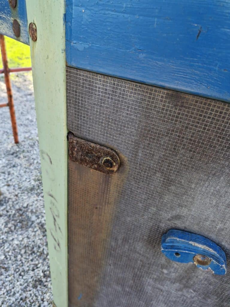 Πάτρα: Ο Δήμος έκλεισε παιδική χαρά λόγω επικινδυνότητας