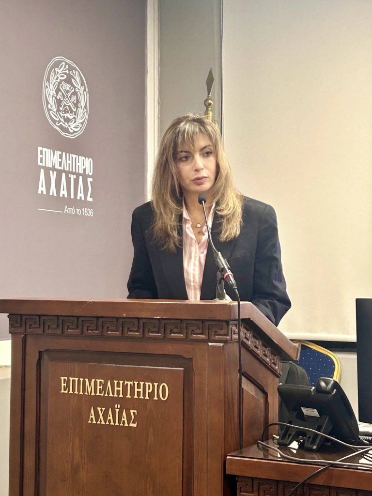 Πάτρα: Νέα εφαρμογή στα ταξί - Η Βίβιαν Σαμούρη στην εκδήλωση - φωτό