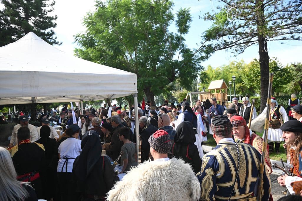 Δείτε φωτό: Απελευθέρωση της πόλης των Πατρών από τους Οθωμανούς το 1828 και τη δημιουργία της νέας πόλης