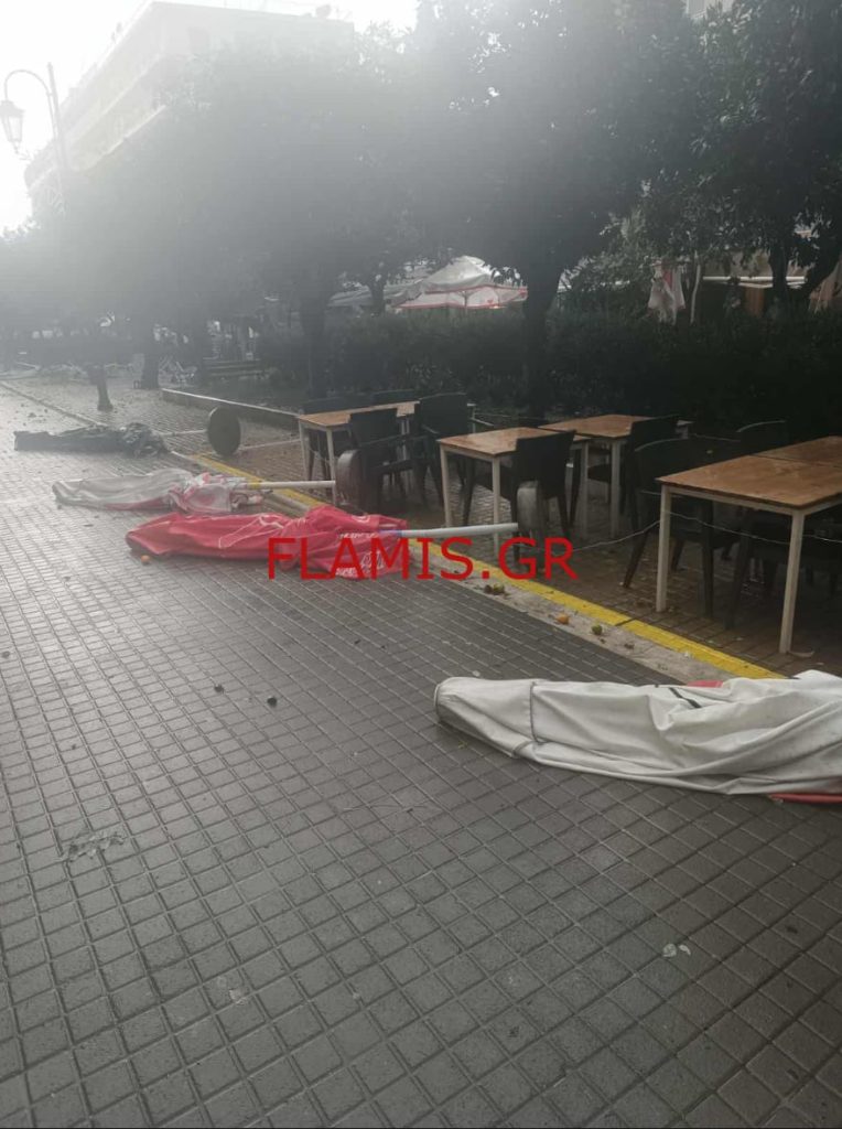 ΒΙΝΤΕΟ: Της κακομοίρας στην Τριών Ναυάρχων λόγω του ανεμοστρόβιλου