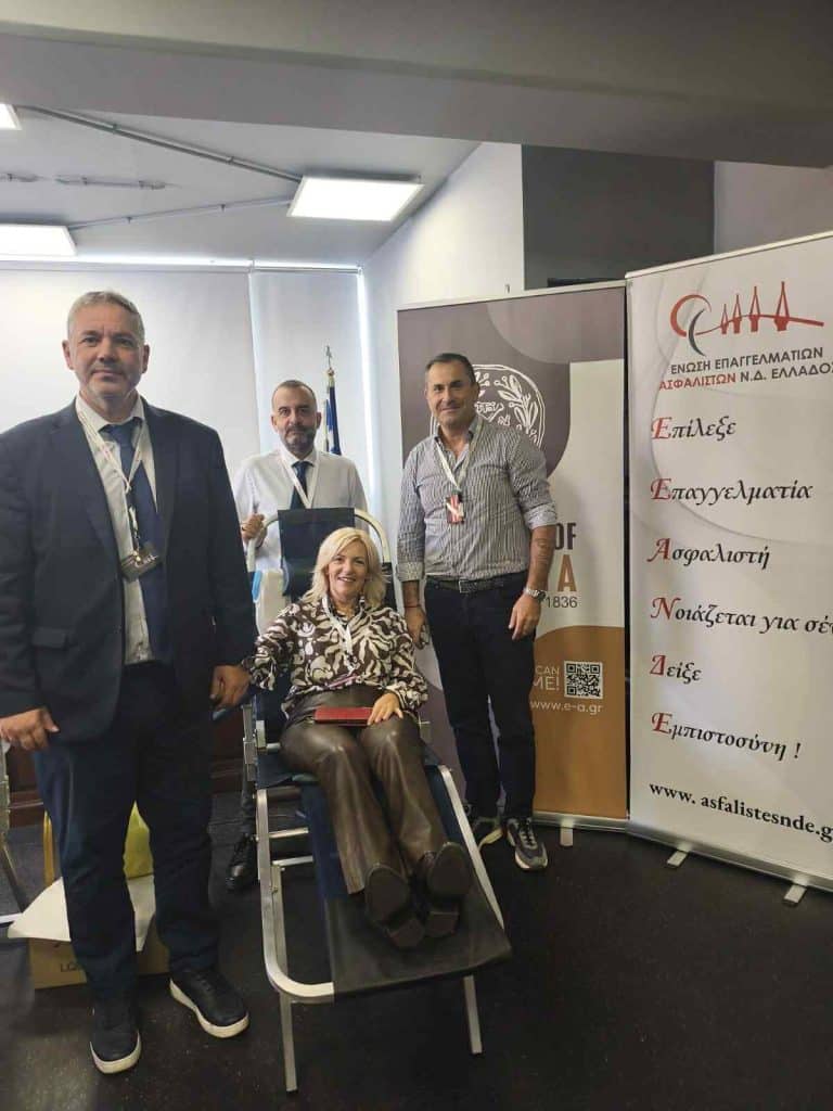 Πετυχημένη διήμερη αιμοδοσία από το Επιμελητήριο Αχαΐας - Εις μνήμην του Ηλία Αραβαντινού, που έφυγε πρόωρα από τη ζωή  - φωτο