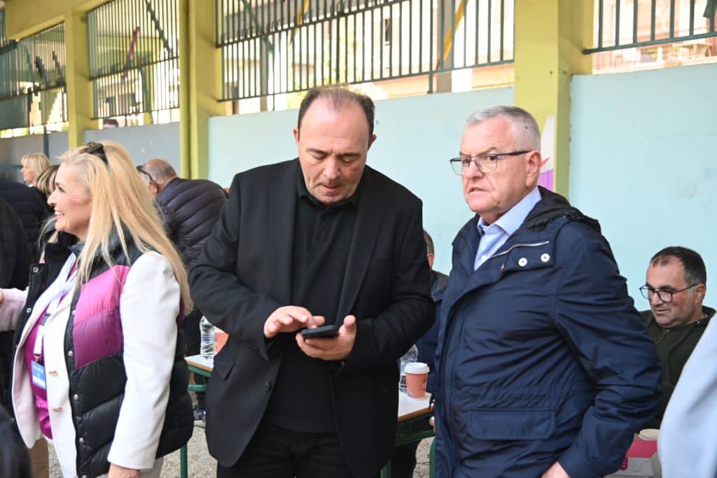 Μεγάλη η συμμετοχή στις εκλογές της ΝΔ στην Αχαϊα - Δείτε φωτό