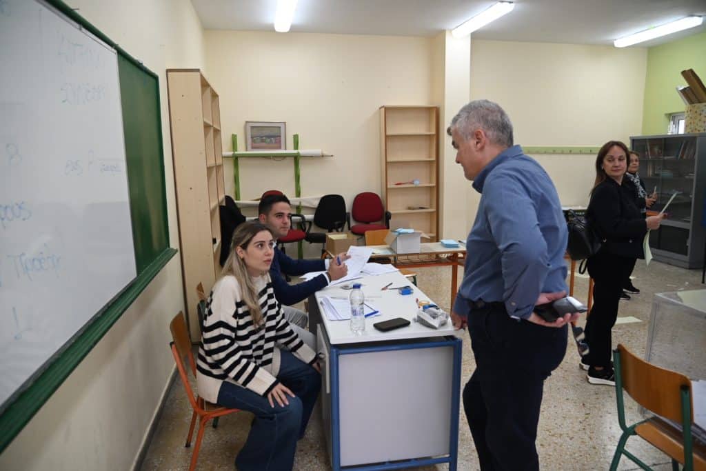 Μεγάλη η συμμετοχή στις εκλογές της ΝΔ στην Αχαϊα - Δείτε φωτό