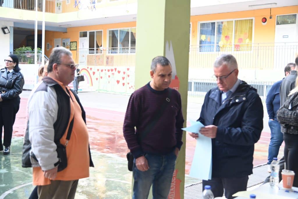 Μεγάλη η συμμετοχή στις εκλογές της ΝΔ στην Αχαϊα - Δείτε φωτό