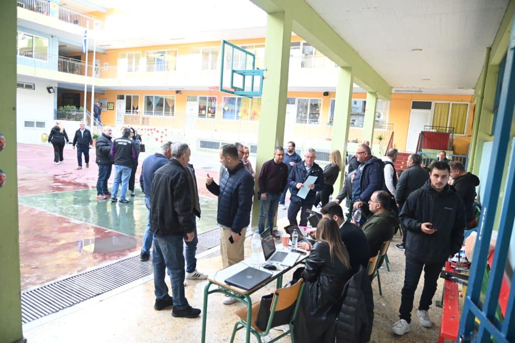 Μεγάλη η συμμετοχή στις εκλογές της ΝΔ στην Αχαϊα - Δείτε φωτό