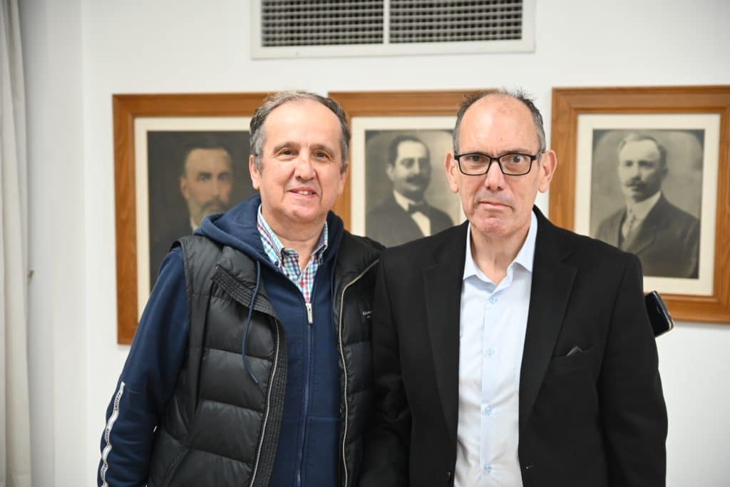 Πάτρα: Ο Διονύσης Ζακυνθινός παρουσίασε το βιβλίο του - Δείτε δεκάδες φωτό