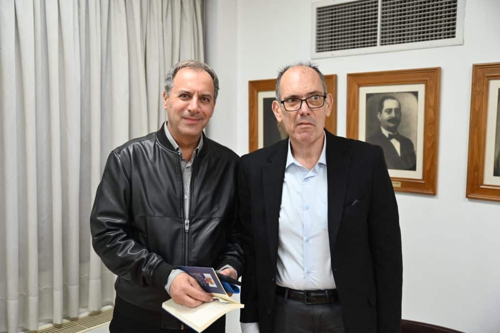 Πάτρα: Ο Διονύσης Ζακυνθινός παρουσίασε το βιβλίο του - Δείτε δεκάδες φωτό