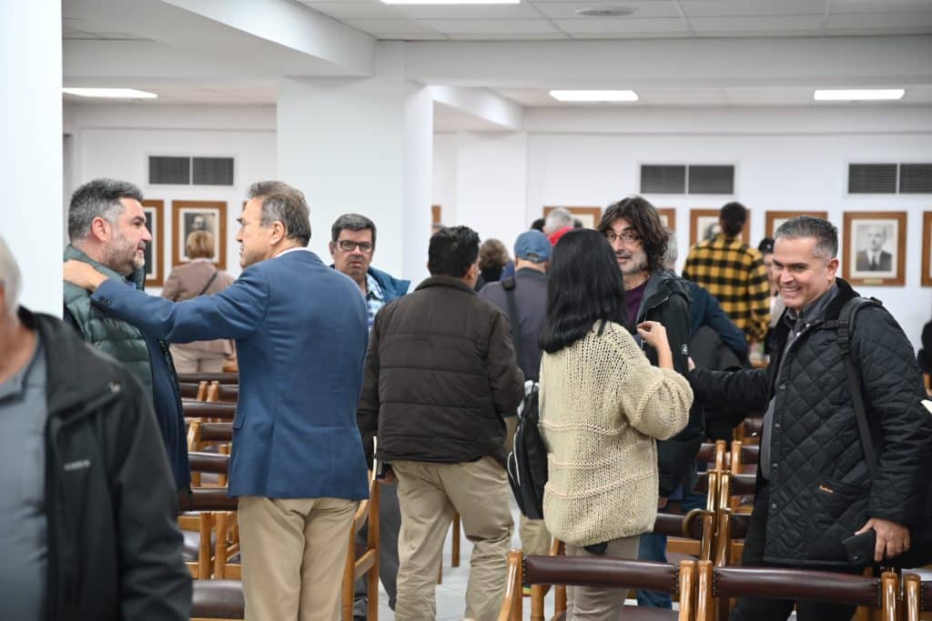 Πάτρα: Ο Διονύσης Ζακυνθινός παρουσίασε το βιβλίο του - Δείτε δεκάδες φωτό