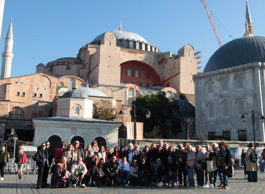 Η Στέγη Καλαβρυτινών και φίλων Πάτρας ΑΓΙΑ ΛΑΥΡΑ πραγματοποίησε  εκδρομή  στη Κωνσταντινούπολη - φωτό