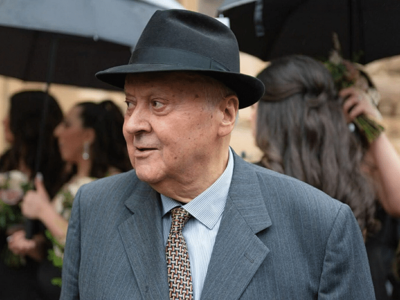 Θρήνος για τον Κώστα Κουτρουμπή - φωτό Θρήνος για τον Κώστα Κουτρουμπή - φωτό