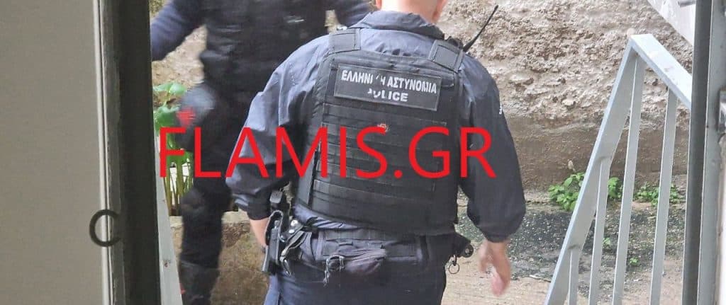 Πάτρα: Τραγωδία στην οδό Καποδιστρίου - Βρέθηκε νεκρός 50χρονος στον ακάλυπτο πολυκατοικίας - φωτό