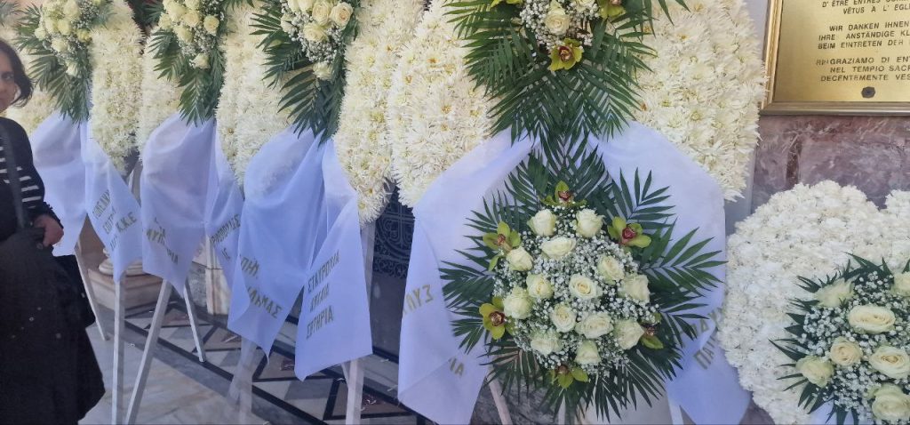 Πάτρα: Εκατοντάδες για το τελευταίο αντίο στην δικηγόρο Τέτη Τζαμαλούκα - φωτό