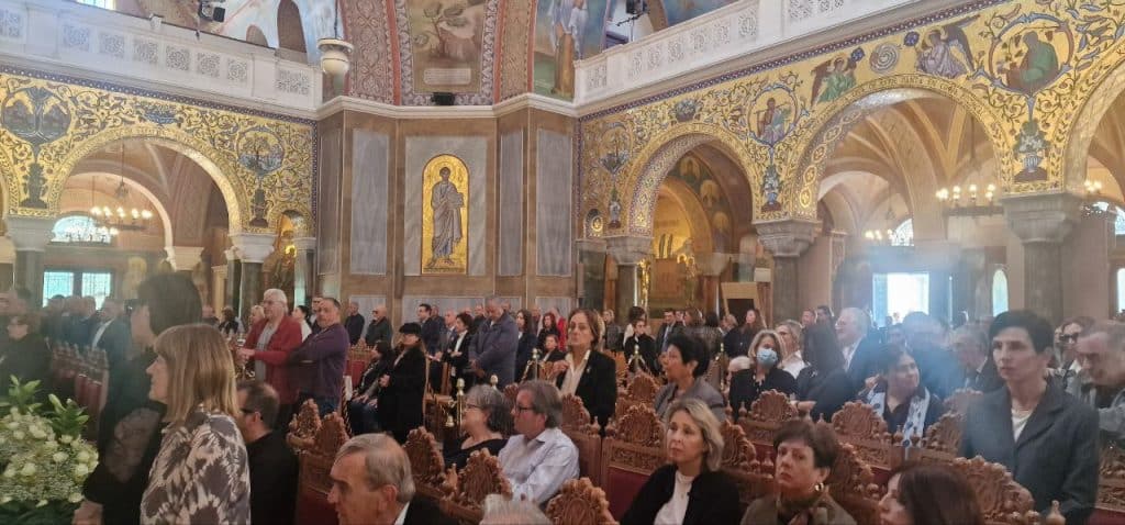 Πάτρα: Εκατοντάδες για το τελευταίο αντίο στην δικηγόρο Τέτη Τζαμαλούκα - φωτό