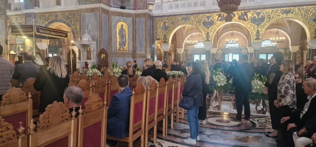 Πάτρα: Εκατοντάδες για το τελευταίο αντίο στην δικηγόρο Τέτη Τζαμαλούκα - φωτό