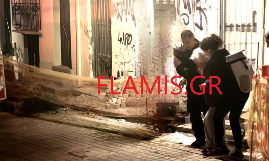 Πάτρα: Φωτιά στην οδό Παντοκράτορος - Απεγκλώβισαν γυναίκα - φωτό Πάτρα: Φωτιά στην οδό Παντοκράτορος - Απεγκλώβισαν γυναίκα - φωτό