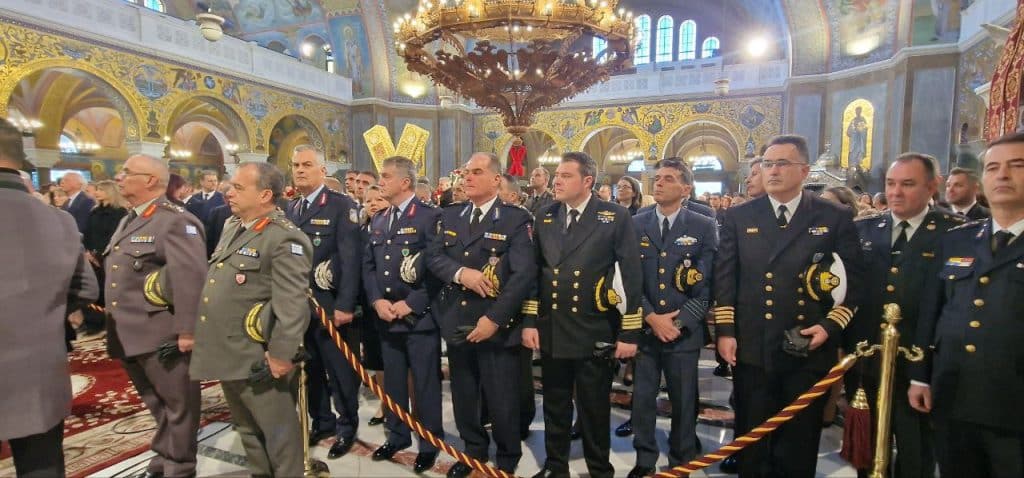 Πάτρα: Με μεγαλοπρέπεια η εορτή του Πολιούχου Αποστόλου Ανδρέου - Χιλιάδες πιστοί! Παρουσία Προέδρου Δημοκρατίας - φωτο και βίντεο