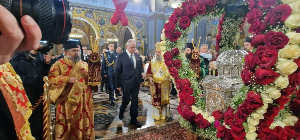 Πάτρα: Με μεγαλοπρέπεια η εορτή του Πολιούχου Αποστόλου Ανδρέου - Χιλιάδες πιστοί! Παρουσία Προέδρου Δημοκρατίας - φωτο και βίντεο