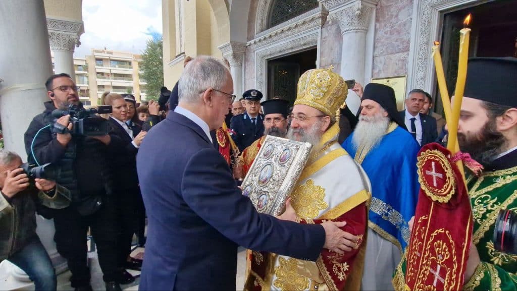 Πάτρα: Με μεγαλοπρέπεια η εορτή του Πολιούχου Αποστόλου Ανδρέου - Χιλιάδες πιστοί! Παρουσία Προέδρου Δημοκρατίας - φωτο και βίντεο