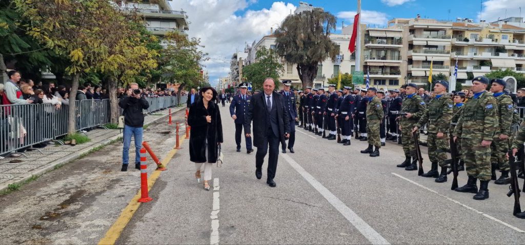 Πάτρα: Με μεγαλοπρέπεια η εορτή του Πολιούχου Αποστόλου Ανδρέου - Χιλιάδες πιστοί! Παρουσία Προέδρου Δημοκρατίας - φωτο και βίντεο