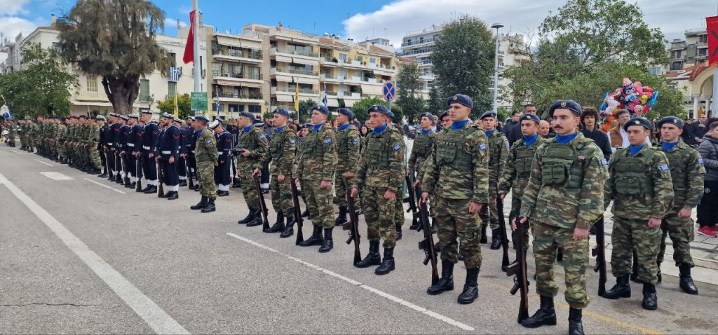 Πάτρα: Με μεγαλοπρέπεια η εορτή του Πολιούχου Αποστόλου Ανδρέου - Χιλιάδες πιστοί! Παρουσία Προέδρου Δημοκρατίας - φωτο και βίντεο