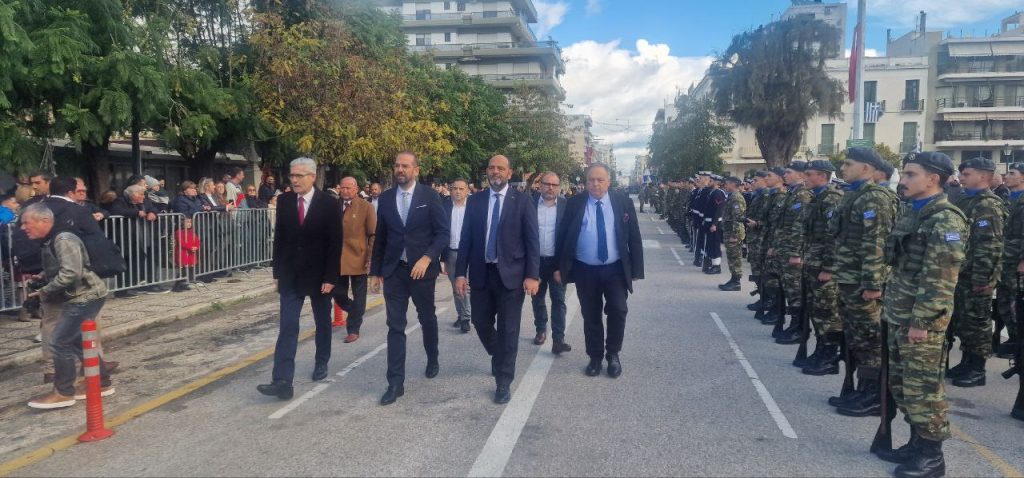 Πάτρα: Με μεγαλοπρέπεια η εορτή του Πολιούχου Αποστόλου Ανδρέου - Χιλιάδες πιστοί! Παρουσία Προέδρου Δημοκρατίας - φωτο και βίντεο