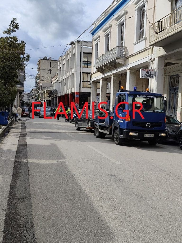 Πάτρα: Κομφούζιο στην οδό Κορίνθου - Δείτε τι έκανε οδηγός ΙΧ - φωτό