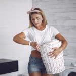 Αποκάλυψε την απιστία του άνδρα της από τη μπουγάδα – «Με κατηγόρησε ότι φταίω εγώ γιατί έχω αλλάξει»