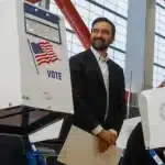 Ο Ζόχραν Μαμντάνι γίνεται ο πρώτος μουσουλμάνος δήμαρχος της Νέας Υόρκης – Η νίκη του αλλάζει τον πολιτικό χάρτη των ΗΠΑ