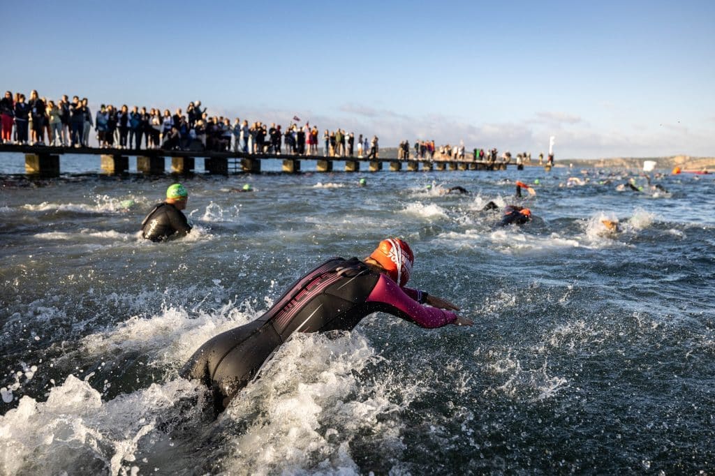 Το ΔΕΗ IRONMAN® 70.3® Costa Navarino, Peloponnese, Greece που “κέρδισε” τον Gordon Ramsay επιστρέφει το 2026 – Οι εγγραφές μόλις άνοιξαν