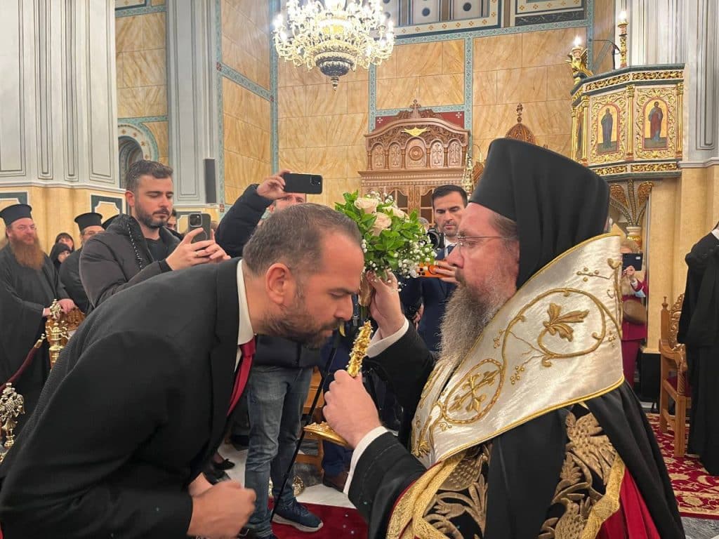 Υψιστη τιμή για τον Νεκτάριο Φαρμάκη! Δείτε με τι τιμήθηκε! Φωτό