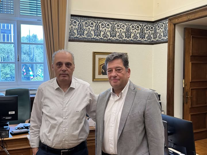 Η φωνή των αγροτών της Αχαΐας δεν έμεινε στα λόγια - Έφτασε εκεί που πρέπει: στη Βουλή των Ελλήνων Η φωνή των αγροτών της Αχαΐας δεν έμεινε στα λόγια - Έφτασε εκεί που πρέπει: στη Βουλή των Ελλήνων