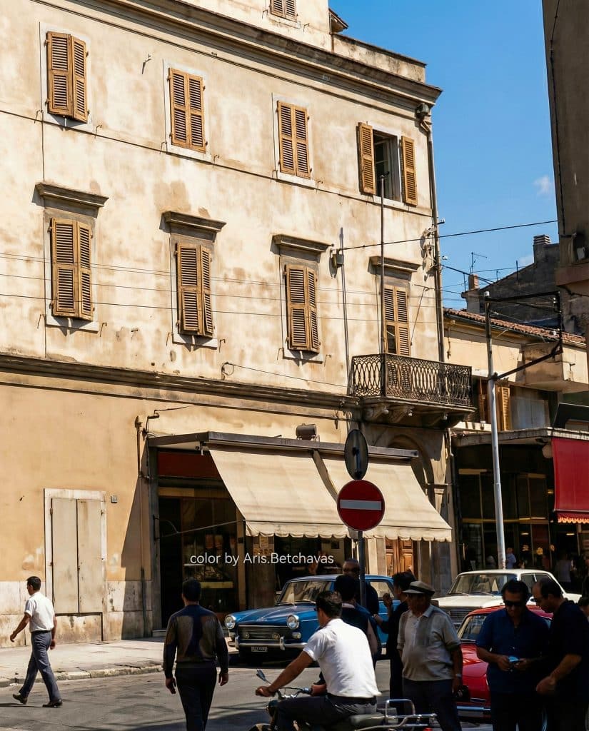 Ποιο είναι αυτό το κτίριο στο κέντρο της Πάτρας; Ποιο είναι αυτό το κτίριο στο κέντρο της Πάτρας;