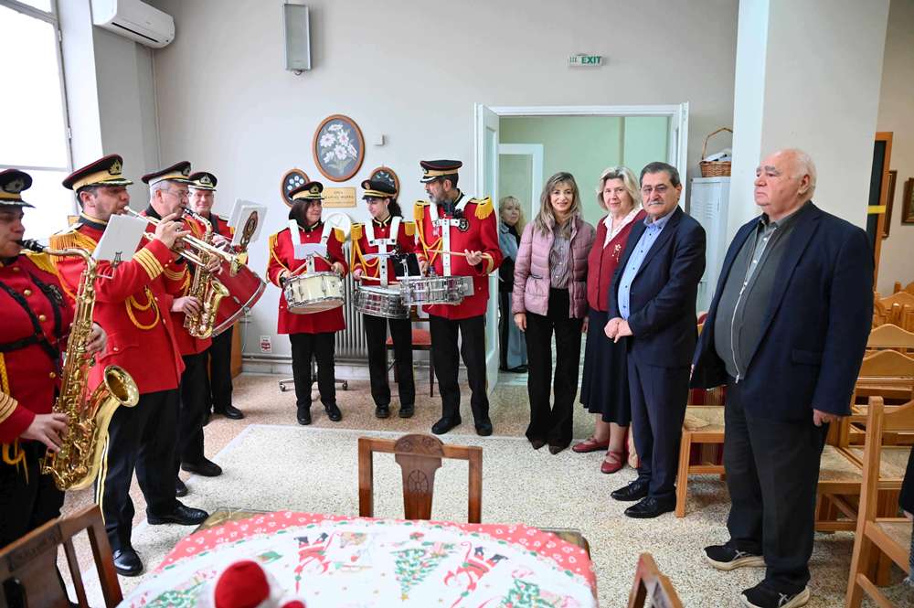 Ο Δήμαρχος Πατρέων Κώστας Πελετίδης στα ιδρύματα της πόλης και στο Καραμανδάνειο (Φώτο)