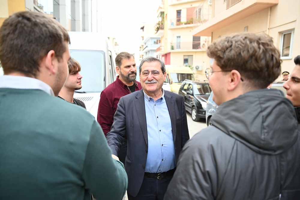 Ο Δήμαρχος Πατρέων Κώστας Πελετίδης στα ιδρύματα της πόλης και στο Καραμανδάνειο (Φώτο)