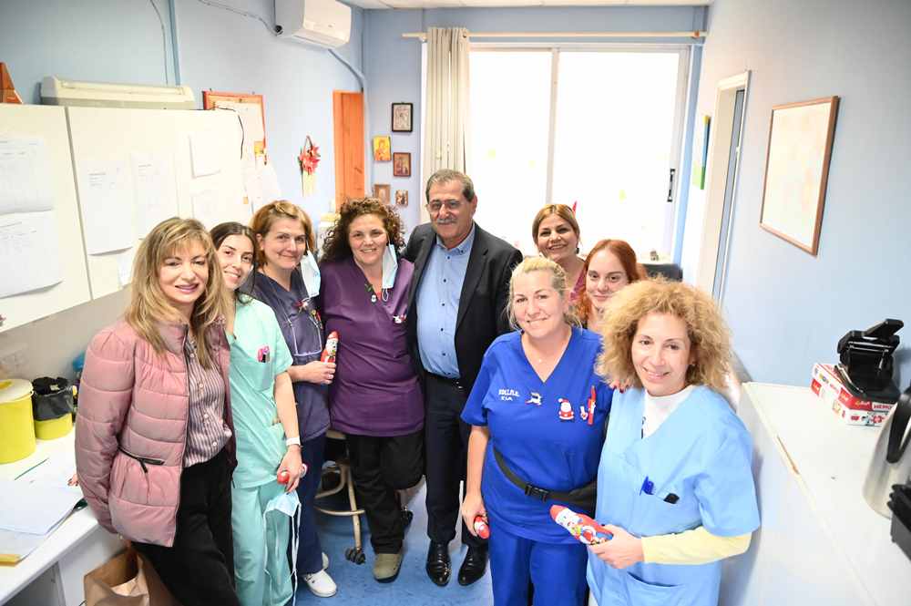 Ο Δήμαρχος Πατρέων Κώστας Πελετίδης στα ιδρύματα της πόλης και στο Καραμανδάνειο (Φώτο)