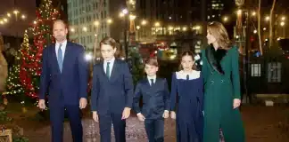 Η Kate Middleton μαζί με τον Πρίγκιπα William και τα παιδιά τους στην χριστουγεννιάτικη λειτουργία με τα κάλαντα Αρχική