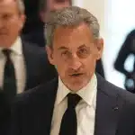 «Καλωσόρισες στην κόλαση»: Ο Σαρκοζί περιγράφει τις 20 μέρες στη φυλακή, το σκληρό στρώμα και τις... λασπωμένες μπαγκέτες