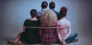 Στο Παρά Πέντε – 20 χρόνια μετά: Η Θεοπούλα απαντάει αν «κόβεται το σεξ» και η Ντάλια χορεύει ξέφρενα στο πλατό Αρχική