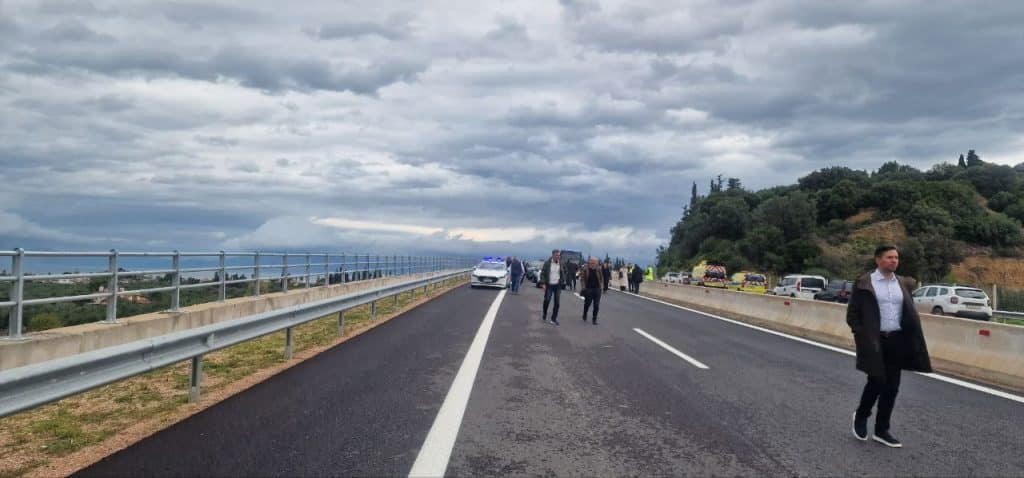 Εγκαινιάστηκε η Νέα Πατρών-Πύργου - Δείτε Φωτό