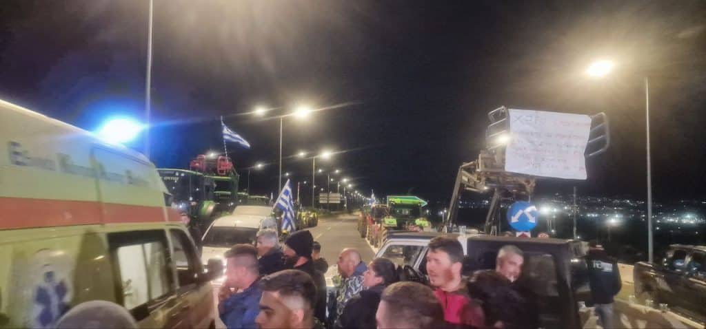 Πάτρα: Διπλός αποκλεισμός στην Ολυμπία οδό! Δείτε φωτό