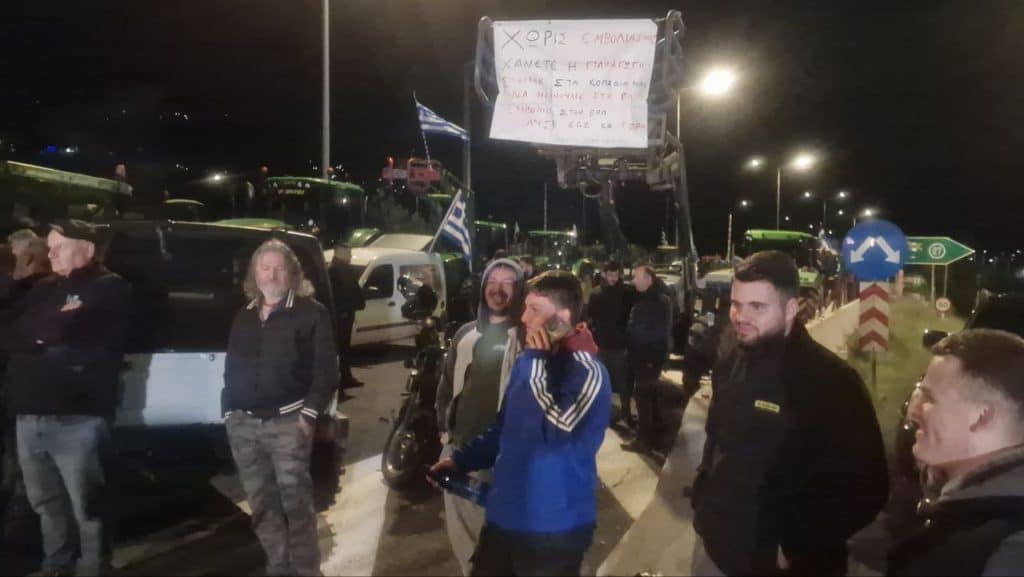 Πάτρα: Διπλός αποκλεισμός στην Ολυμπία οδό! Δείτε φωτό