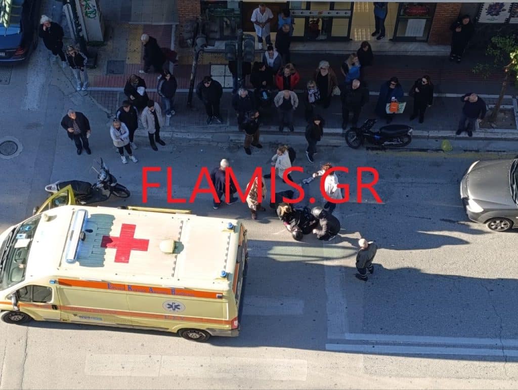 Πάτρα: Σοκαριστικό τροχαίο στη Γούναρη! Μηχανάκι συγκρούστηκε με ΙΧ και ο νεαρός οδηγός εκσφενδονίστηκε... σε άλλο ΙΧ - φωτο