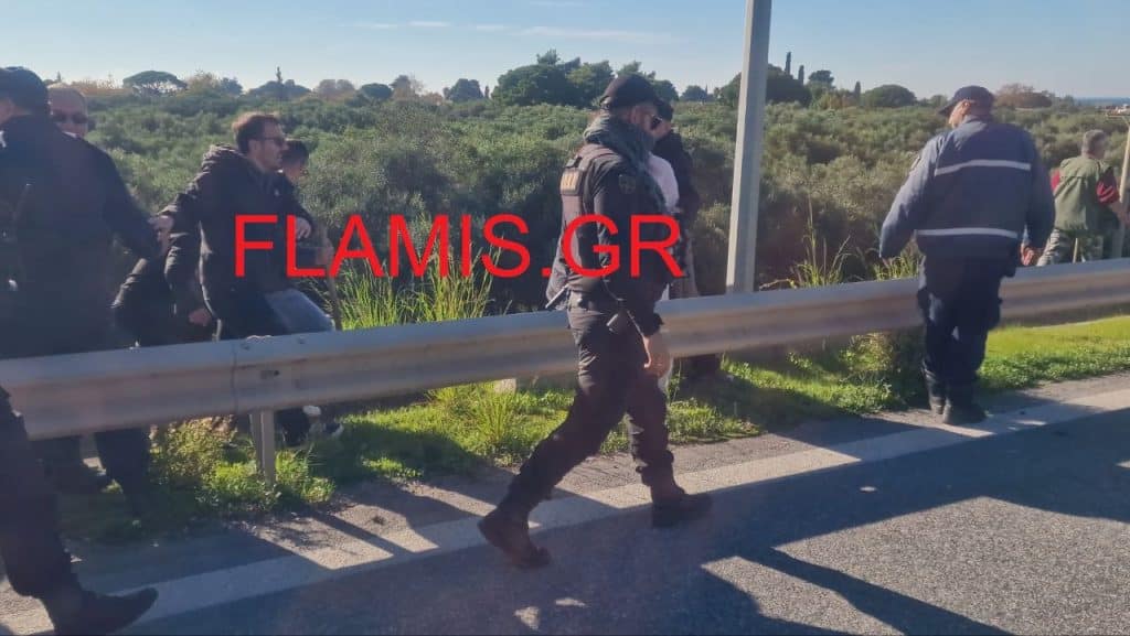 Επεισόδια στη γέφυρα Ρίου Αντιρρίου - Ματ έριξαν αγρότες στο γκρεμό - Επεσαν χημικά - Δείτε ΒΙΝΤΕΟ