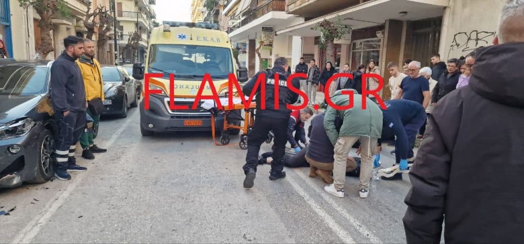 Πάτρα: Σοβαρό τροχαίο στην Παπαφλέσσα! Δύο δίκυκλα! Εκτινάχτηκε ο ένας οδηγός και ήταν στο έδαφος για 15 λεπτά