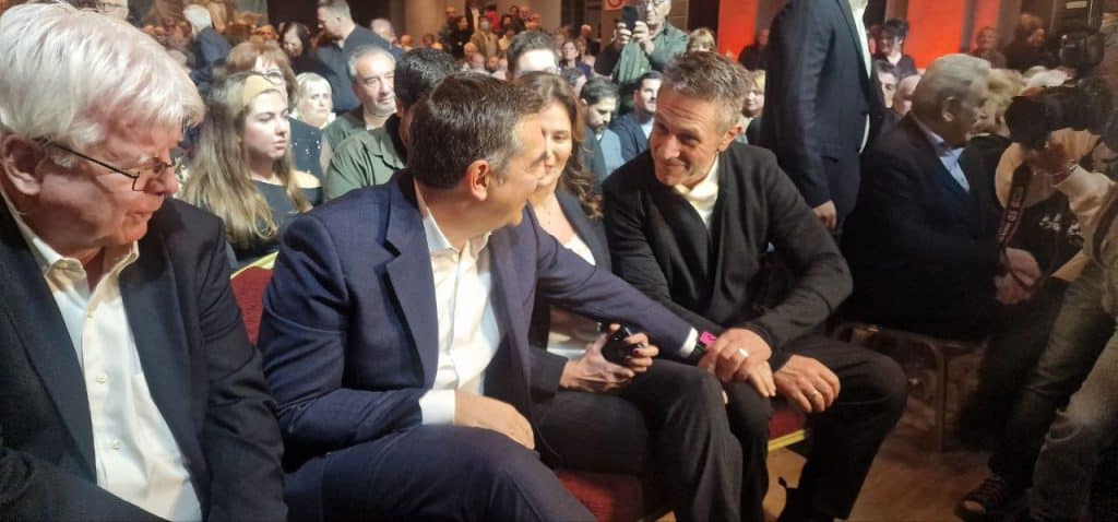 Ποιους είδαμε... στου Τσίπρα στην Πάτρα! Χειροκροτούσαν τον "αρχηγό"! Στα παλιά της λημέρια η Μπέτυ Μπαζιάνα - ΒΙΝΤΕΟ