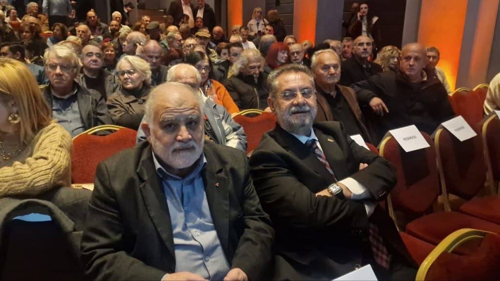 Ποιους είδαμε... στου Τσίπρα στην Πάτρα! Χειροκροτούσαν τον "αρχηγό"! Στα παλιά της λημέρια η Μπέτυ Μπαζιάνα - ΒΙΝΤΕΟ